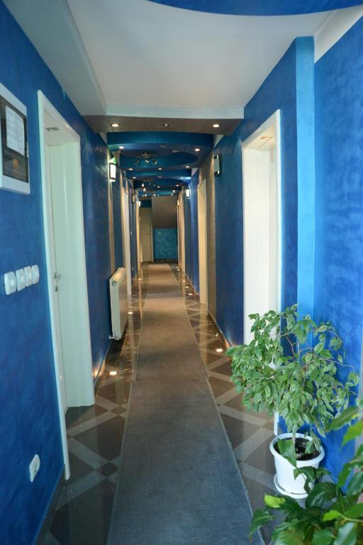 Hotel Zeneva Kragujevac Kültér fotó