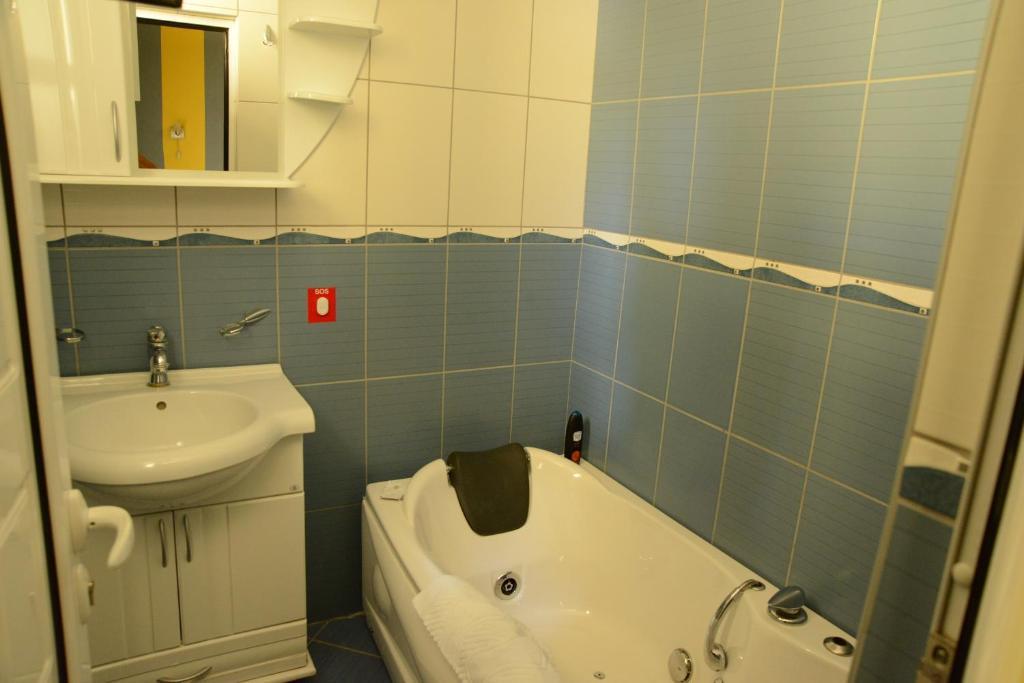 Hotel Zeneva Kragujevac Szoba fotó